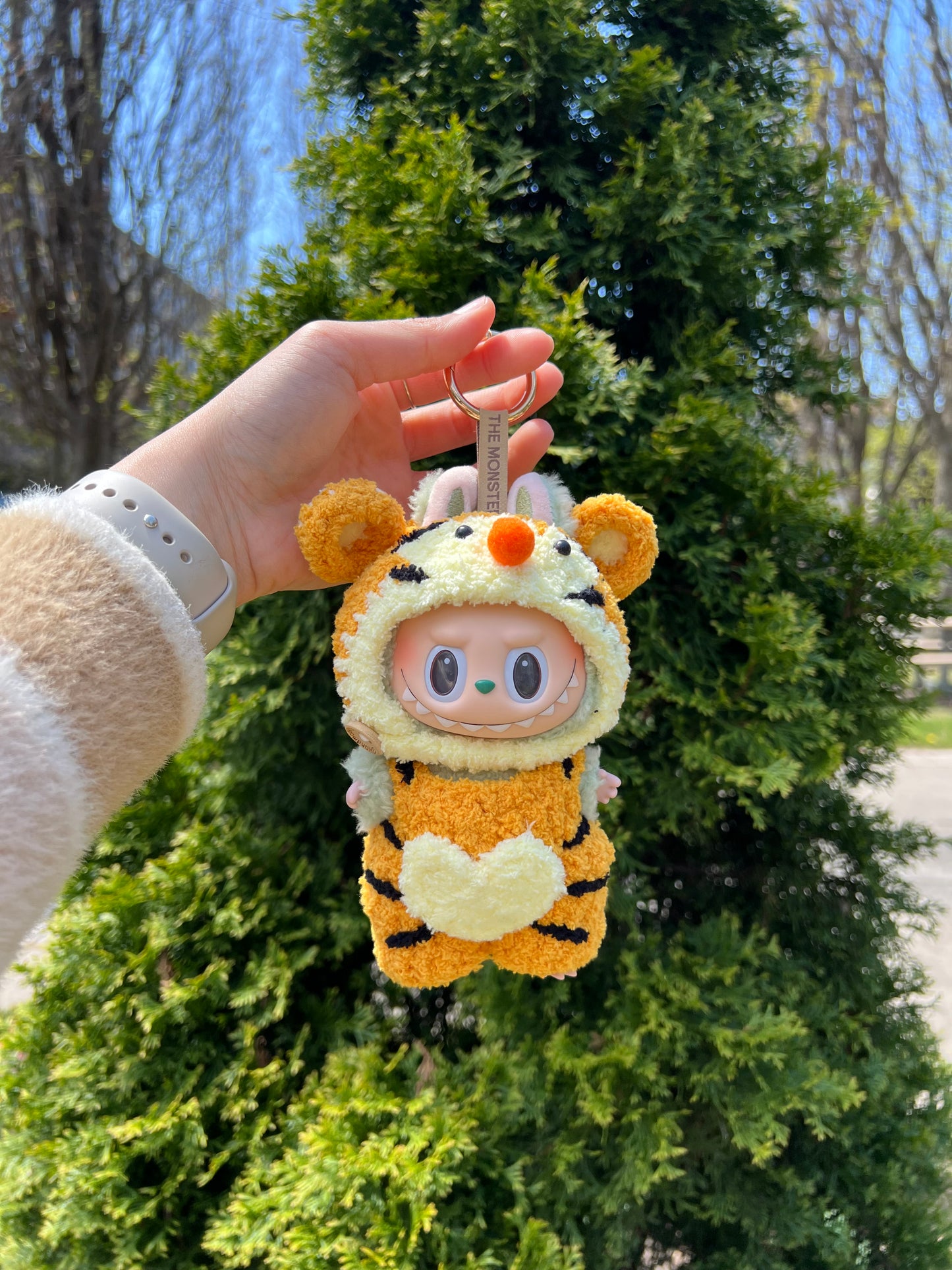 Tiger labubu clothes