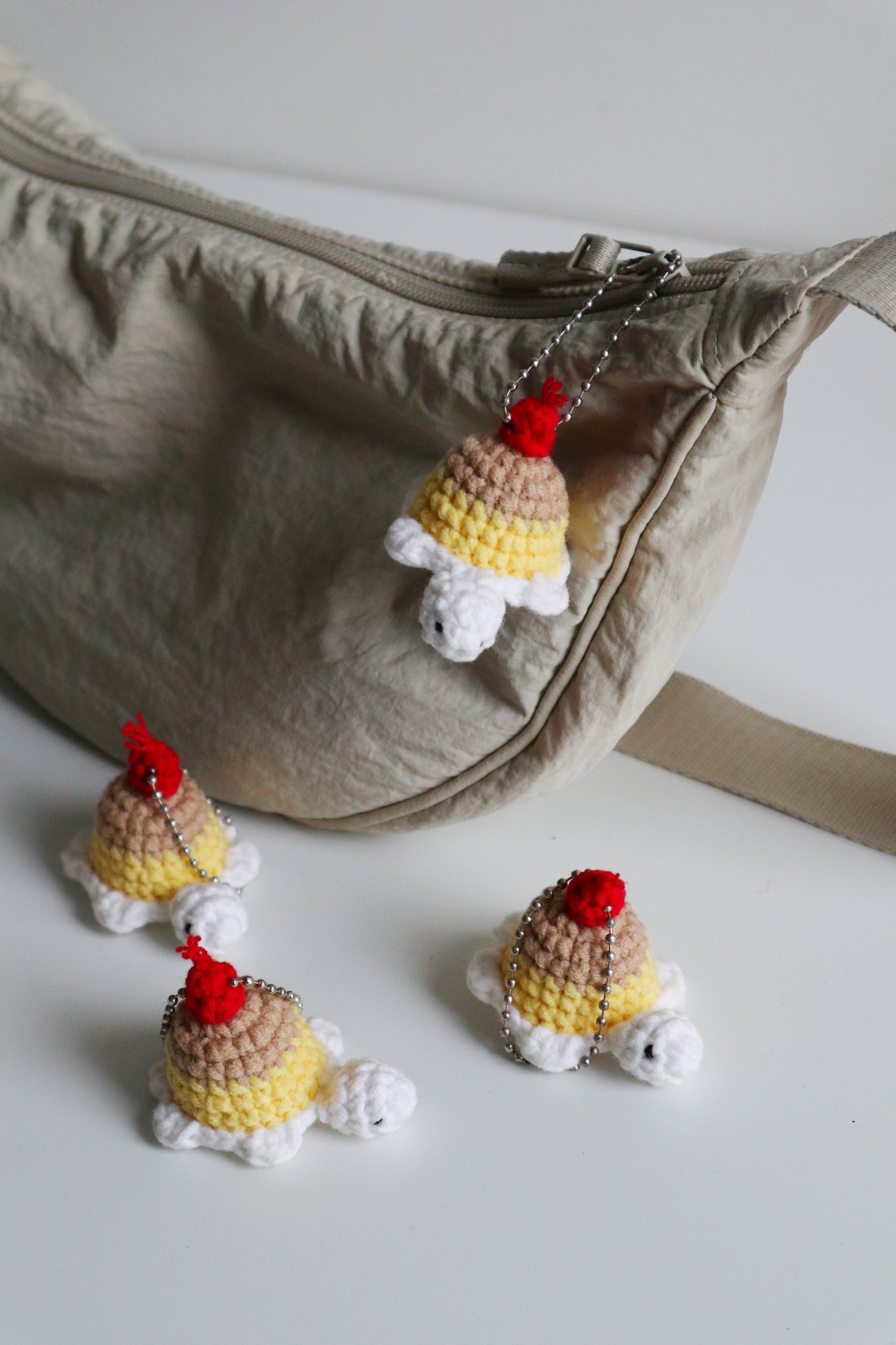PUDDING CROCHET KEYCHAINS
