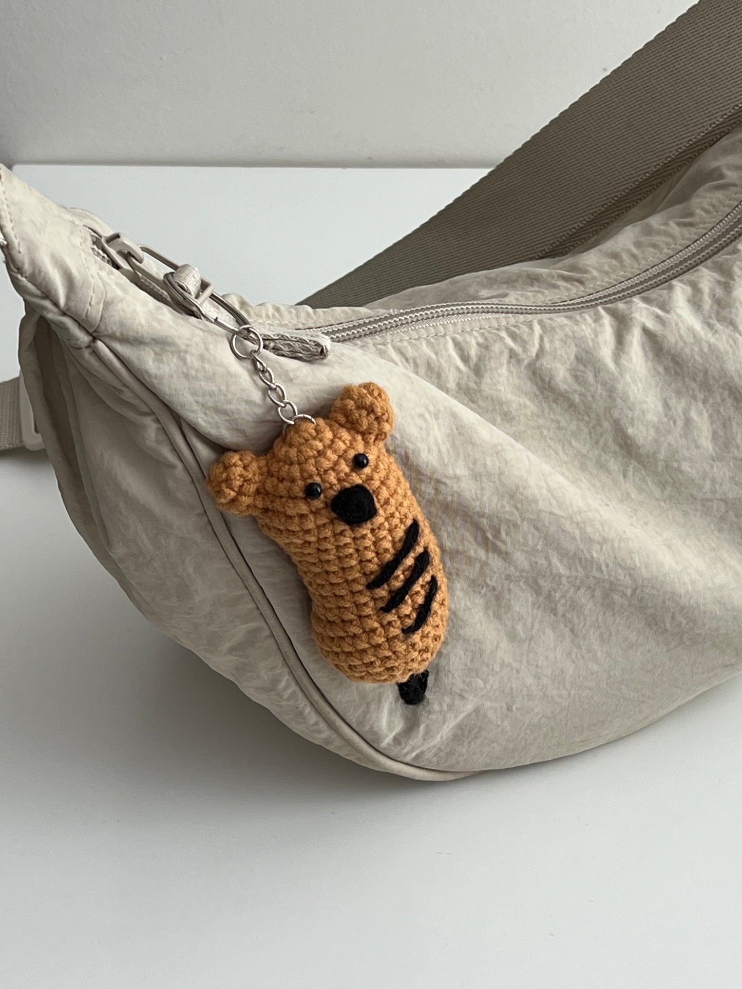 BEAR HOT DOG CROCHET KEYCHAINS